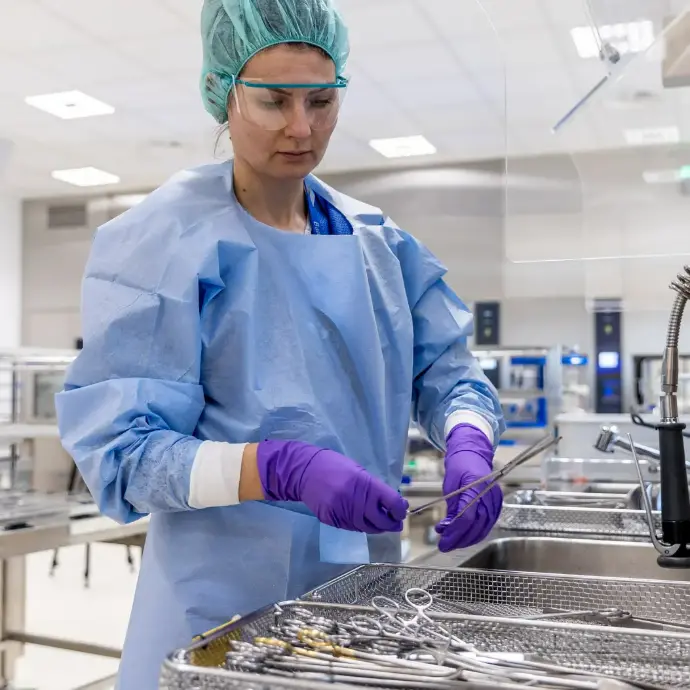 autoclave-compatible custom sterilization trays/baskets for hospitals